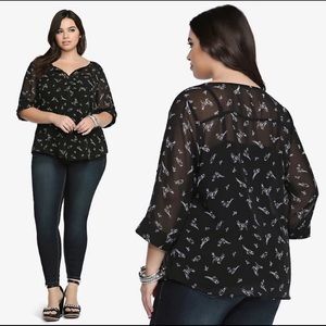 NWOT Torrid Black Chiffon Bird Print Pullover Top